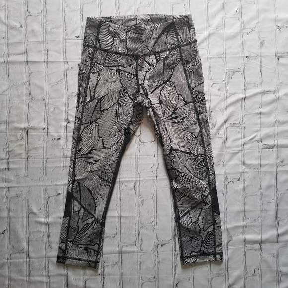 Lululemon Crop